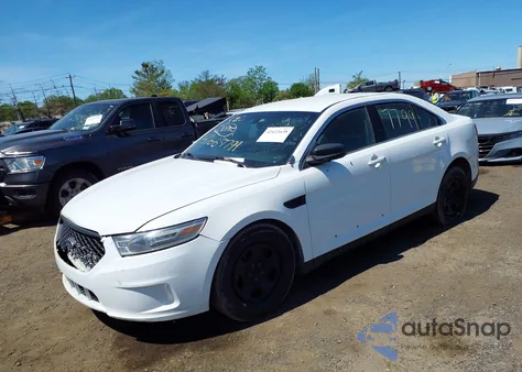 2017 Ford Police Interceptor из США, поврежденный, VIN 1FAHP2L80HG133846